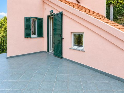 Via Massa Sant'Agata, 12 - Massa