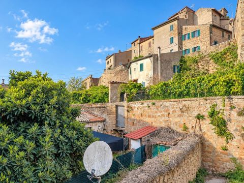 Via Roma, 106 - Acquapendente