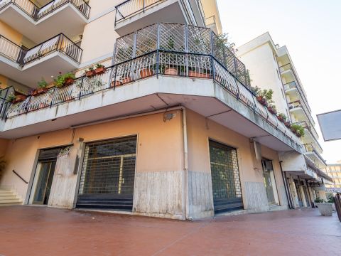 Viale dei Normanni, 59 61 63 65 - Catanzaro