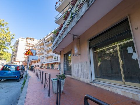 Viale dei Normanni, 59 61 63 65 - Catanzaro