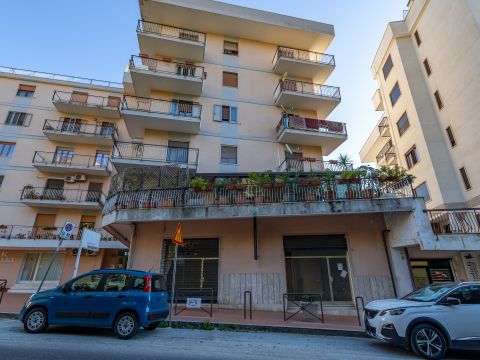 Viale dei Normanni, 59 61 63 65 - Catanzaro