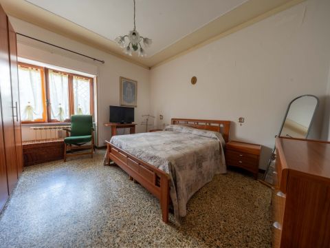 Via Michele Abozzi, 11 - Sassari