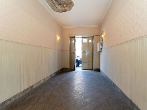 Via Etnea, 756 - Catania