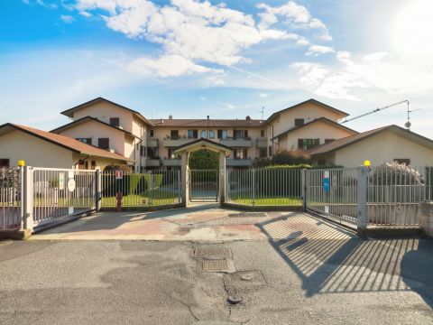 Via Cesare Battisti, 6 - Valbrembo