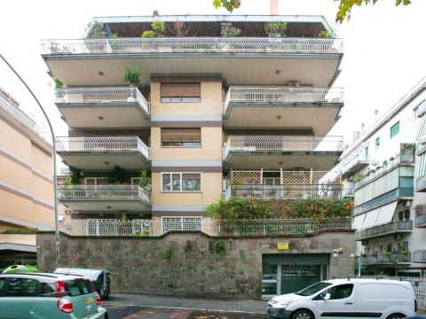 Via Renato Fucini, 28 - Roma