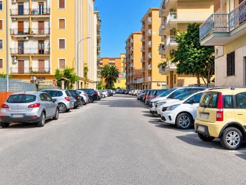 Via Antonio Iannuzzi, 55 - Salerno