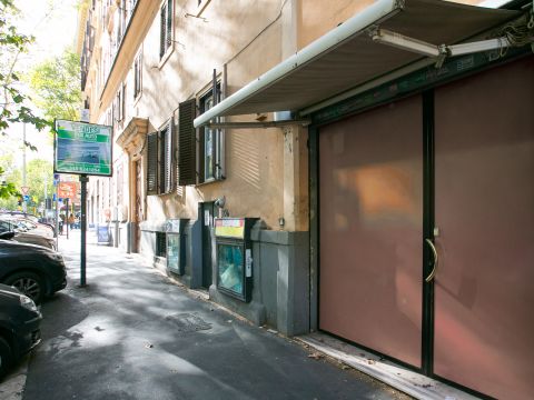 Via Nomentana, 203 - Roma