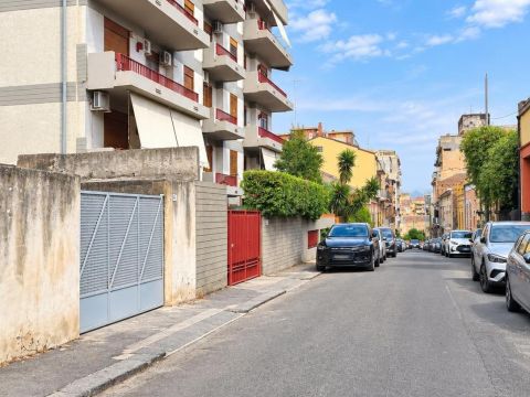 Via Francesca Corso, 32 - Catania