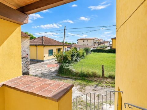 Via Canale, 228 - Castelnuovo Magra