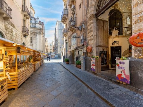 Via Montesano, 5 - Catania
