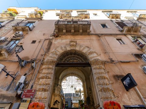 Via Montesano, 5 - Catania