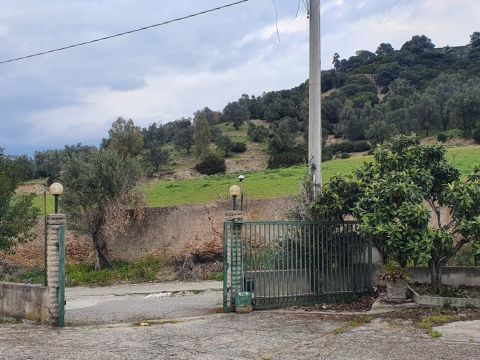 SS107 ( via delle Acacee 6/8)