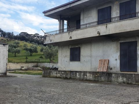 SS107 ( via delle Acacee 6/8)