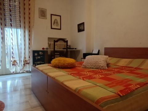 via Silvio Pellico 35