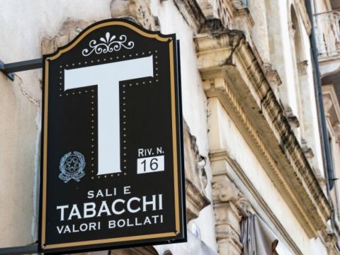 VIA IV NOVEMBRE N. 35