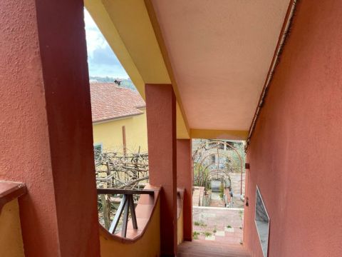 Via Mirabella,10