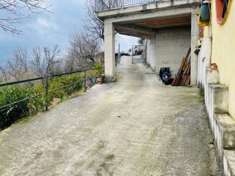 Via Mirabella,10