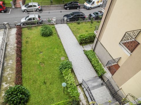 Via Edmondo de Amicis, 26