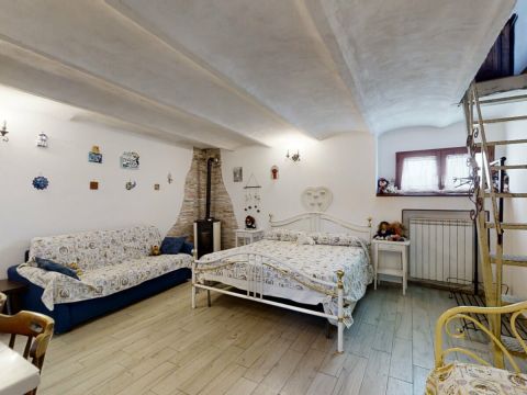 Frazione Zucchea, 8
