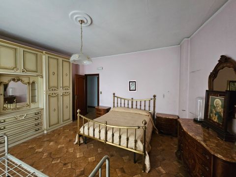 Piazza Annunziata 4