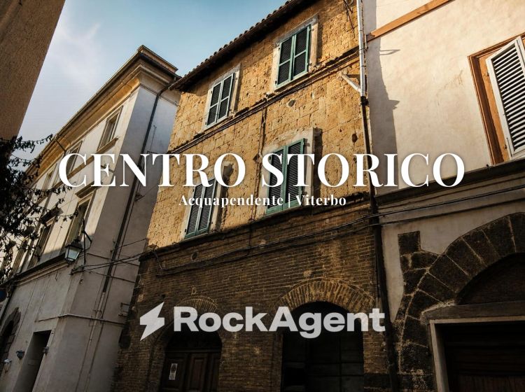 Appartamento in vendita, via Roma  17, Acquapendente