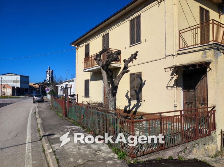 Terratetto unifamiliare in vendita, Contrada Pianapuccia, Pianapuccia, Scafa