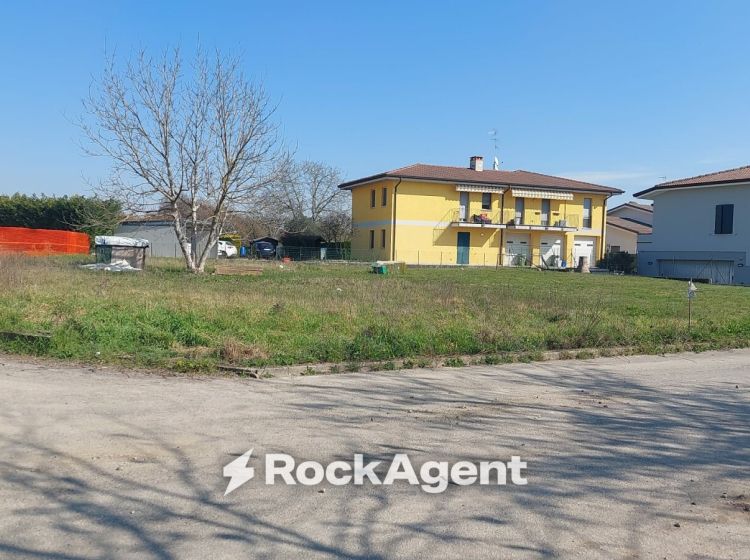 Terreno residenziale in vendita, via Bassa Sabbioni, Castellucchio