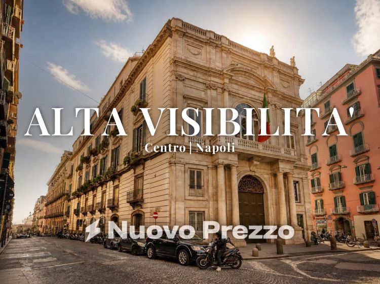 Negozio in vendita, via Sant'Anna dei Lombardi  57, Centro, Napoli