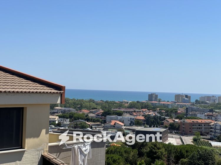 Bilocale in vendita, via Levante  32, San Martino Bassa, Città Sant'angelo