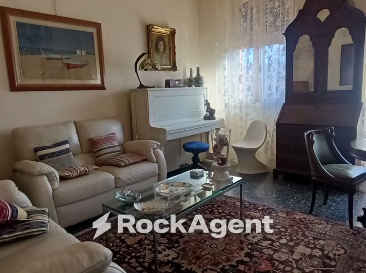 Bilocale in vendita, Corso Italia  38, Mede