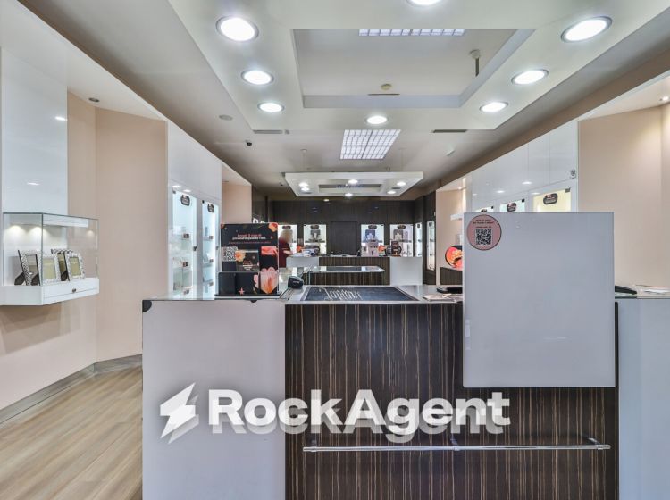 Negozio in vendita, via Amilcare Ponchielli  23, Savena, Bologna