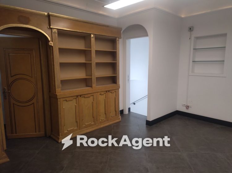 Ufficio in affitto, via della Consulta  7, Centro Storico, Roma