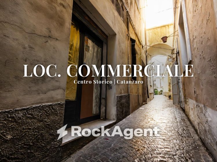 Negozio in vendita, Vico Piazza Mercanti  9, Centro Storico, Catanzaro