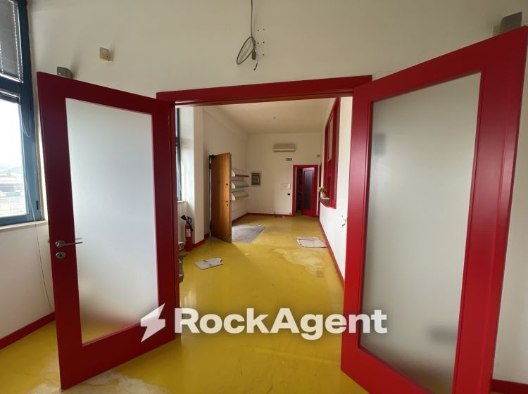 Ufficio in vendita, via Acquasanta  31, Fuorni, Salerno