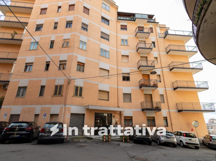 Appartamento in vendita, via Eugenio de Riso  77, San Leonardo, Catanzaro