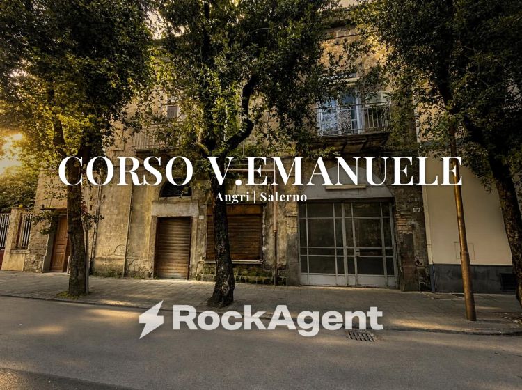 Negozio in vendita, Corso V. Emanuele  129, Angri