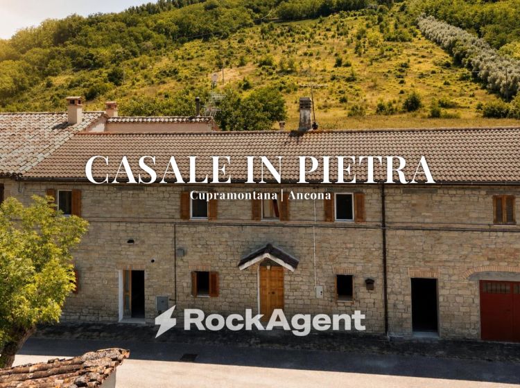 Casale in vendita, via Santa Maria  8, Cupramontana