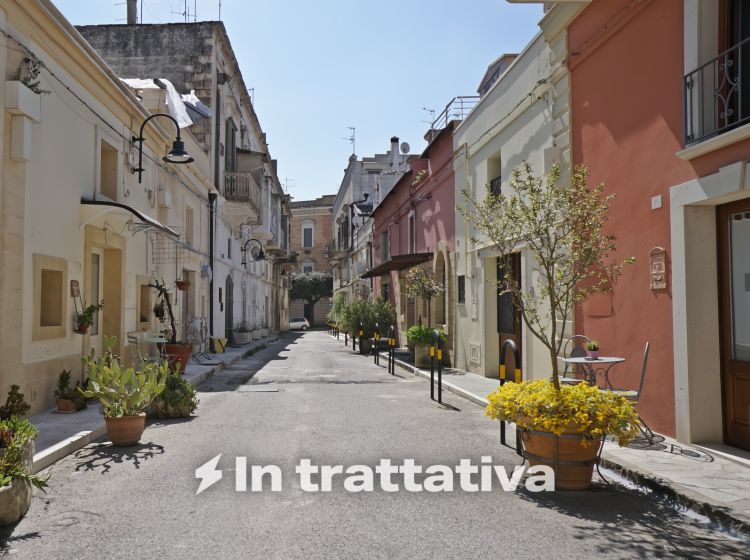 Quadrilocale in vendita, Vico II Emanuele Duni  8, Centro storico, Matera