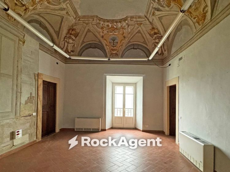 Stabile o palazzo in vendita, via dei Sarti, Volterra