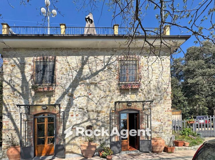 Casale in vendita, via Panoramica, Massarosa
