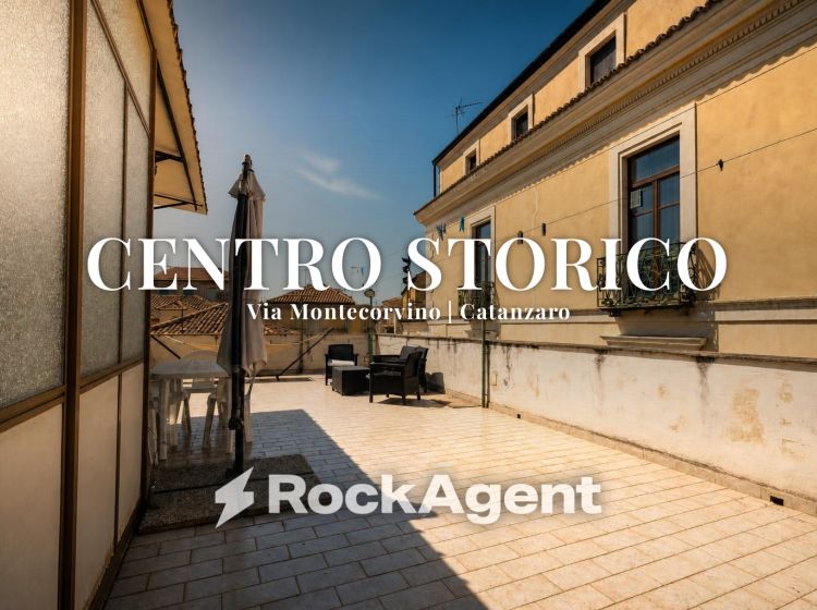 Attico in vendita, via Montecorvino  2, Centro Storico, Catanzaro