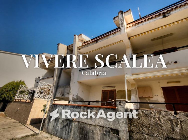 Trilocale in vendita, viale Raffaello, Scalea