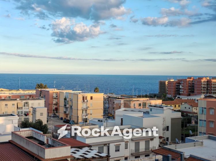 Appartamento in vendita, via Grottasanta  169, Grottasanta, Siracusa
