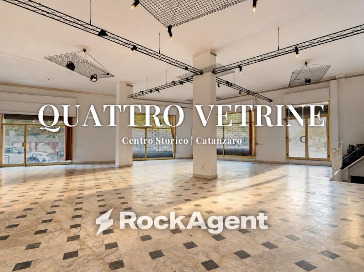 Negozio in vendita, viale dei Normanni  59 61 63 65, Centro Storico, Catanzaro