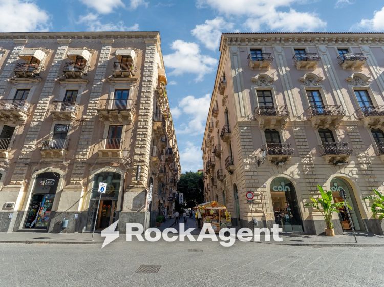 Bilocale in vendita, via Montesano  5, Centro Storico, Catania