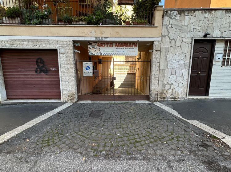 Laboratorio in vendita, via Francesco Maidalchini  4, Monteverde, Roma