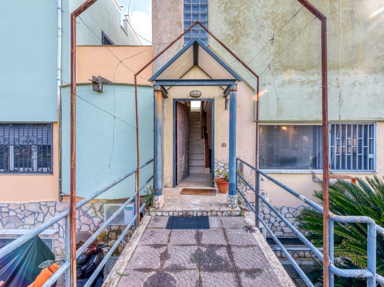 Villa in vendita, via Madonna del Pantano 83, Varcaturo, Giugliano In Campania