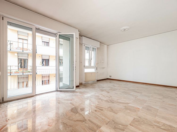 Appartamento in vendita, via Antonio Pertile  64B, Ospedali, Padova