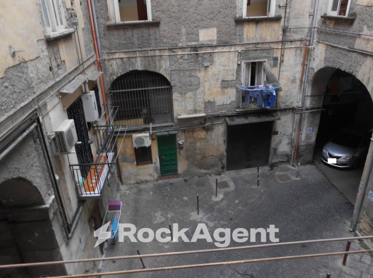 Appartamento in vendita, via Francesco Saverio Correra  29, Centro, Napoli