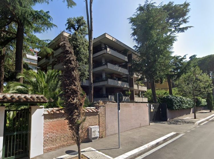 Appartamento in vendita, via Ronciglione  9, Vigna Clara, Roma